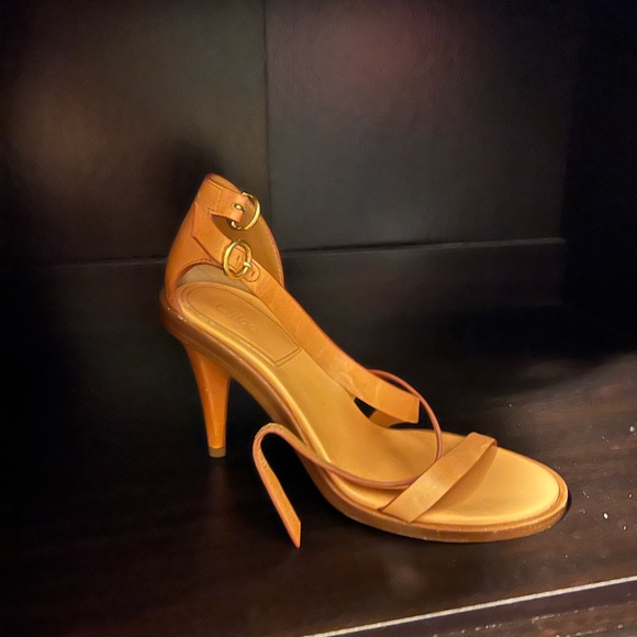 Chloe leather Heels - Picture 5 of 5